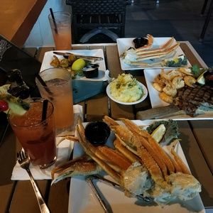 Meet your Posher, Tiara